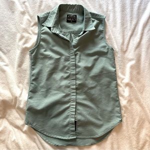 United by Blue sleeveless button down shirt